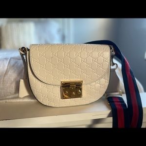 AUTHENTIC Gucci BAG. Can't be found anywhere!